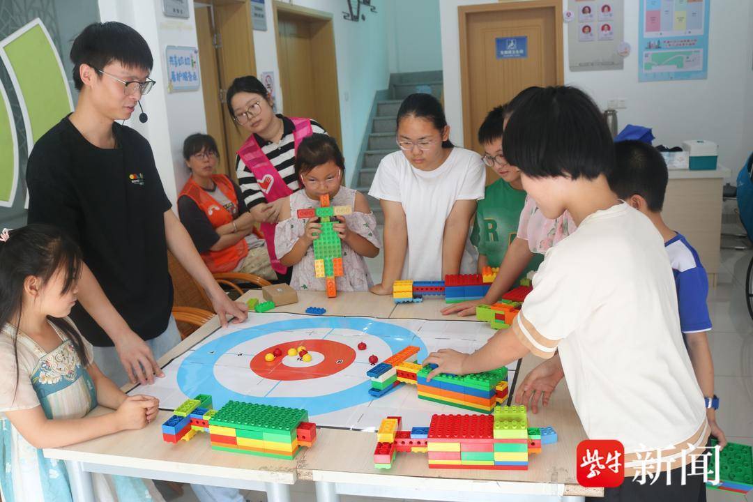 探秘機(jī)械原理！常熟市琴川街道勝湖社區(qū)開(kāi)展創(chuàng)意樂(lè)高搭建活動(dòng)